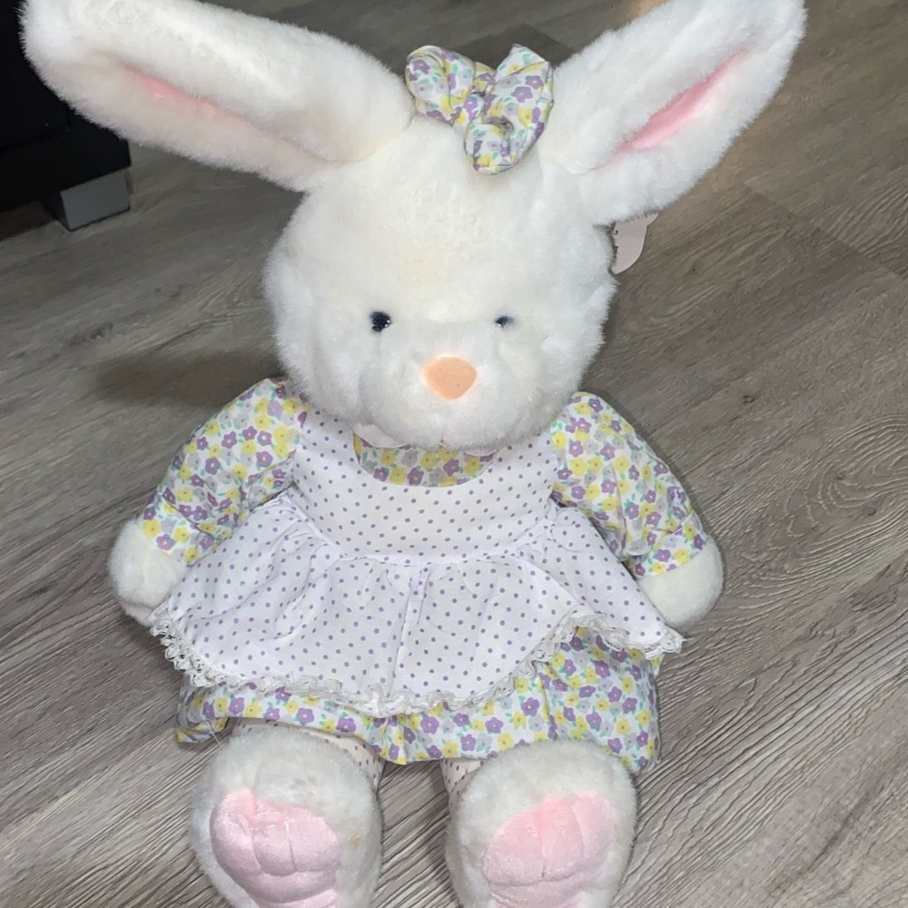 Gund Bunny Violet White Stuffed Animal Toy Easter Sitting NWT